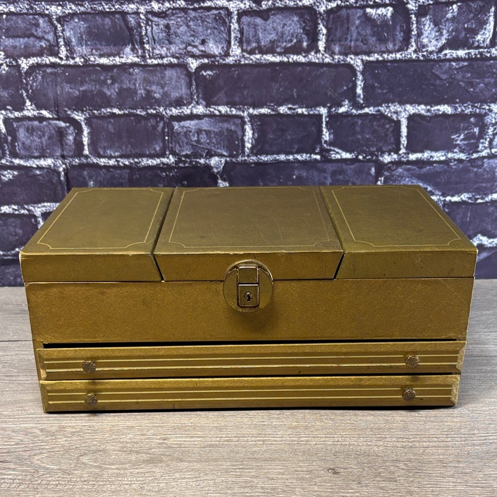 VINTAGE Gold Jewelry Box with Lock - Women Jewelry Storage